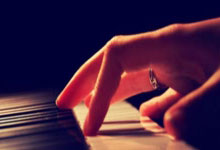 桑普多利亚主场绝杀卡利亚里，保级曙光乍现，一场胜利点燃蓝色火焰！