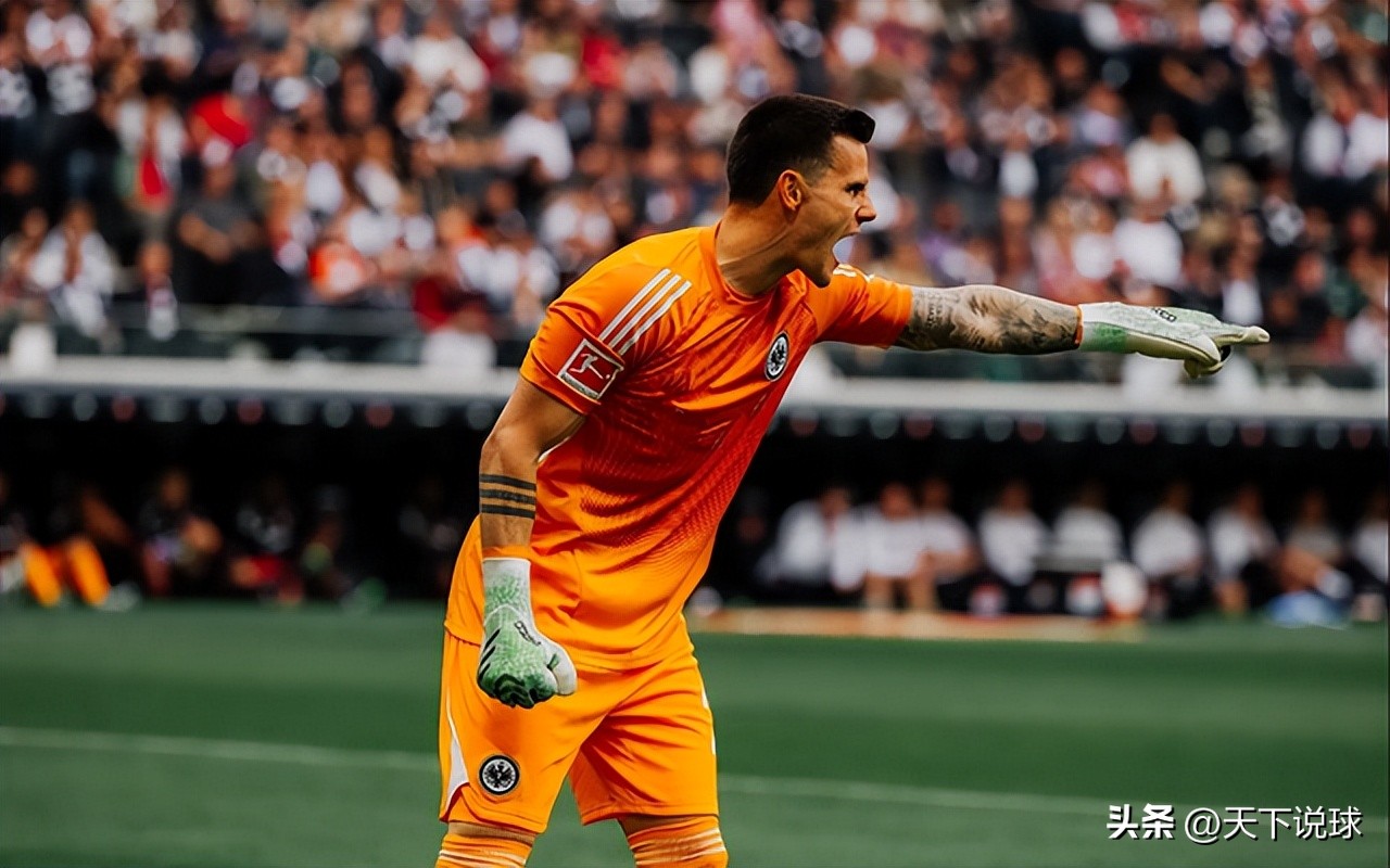 包含勒沃库森全队状态火热，多名球员轮番进球的词条