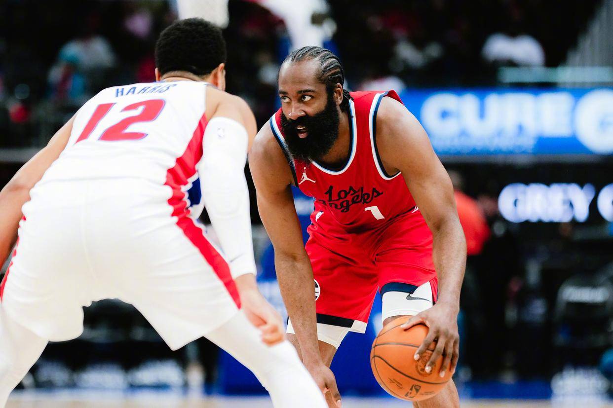 哈登因伤休战火箭主帅为球队找新方案