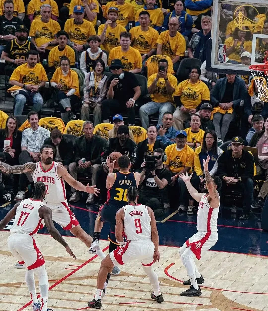 勇士遭76人逆转，失去比赛优势