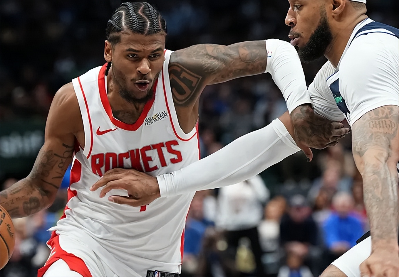 火箭惜败独行侠，系列赛被扳平