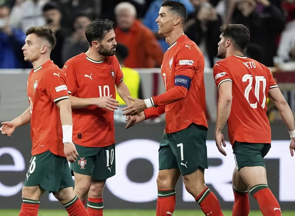 关于瑞士力克西班牙，锁定欧国联四分之一决赛资格的信息