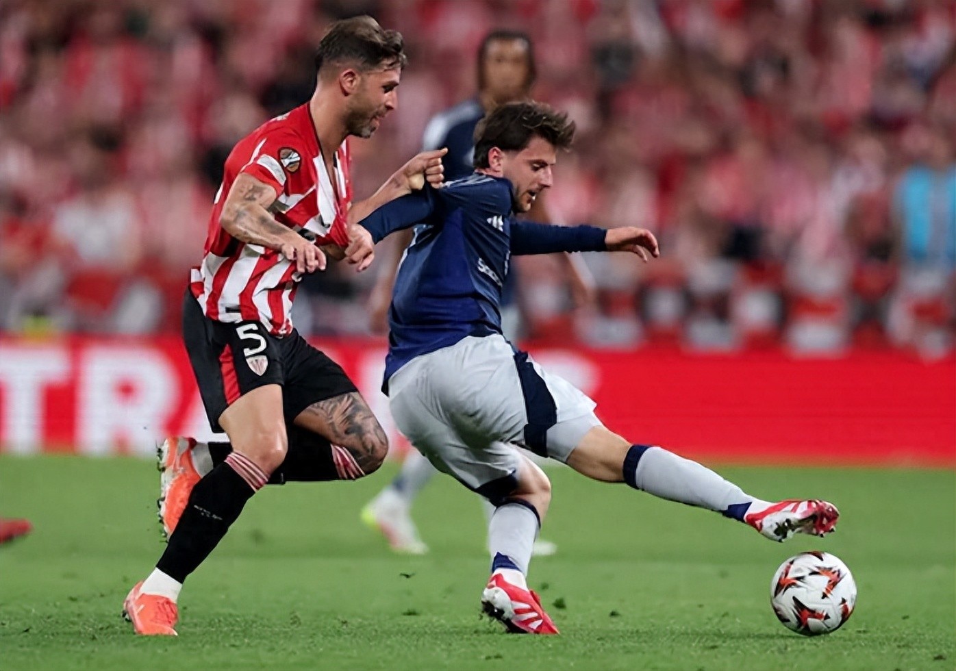 包含足坛豪门！欧洲杯预选赛大幕拉开国际对决的词条