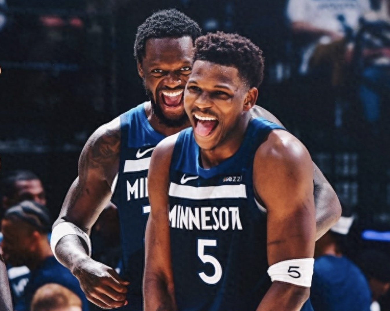 勇士再胜森林狼，保持不败纪录